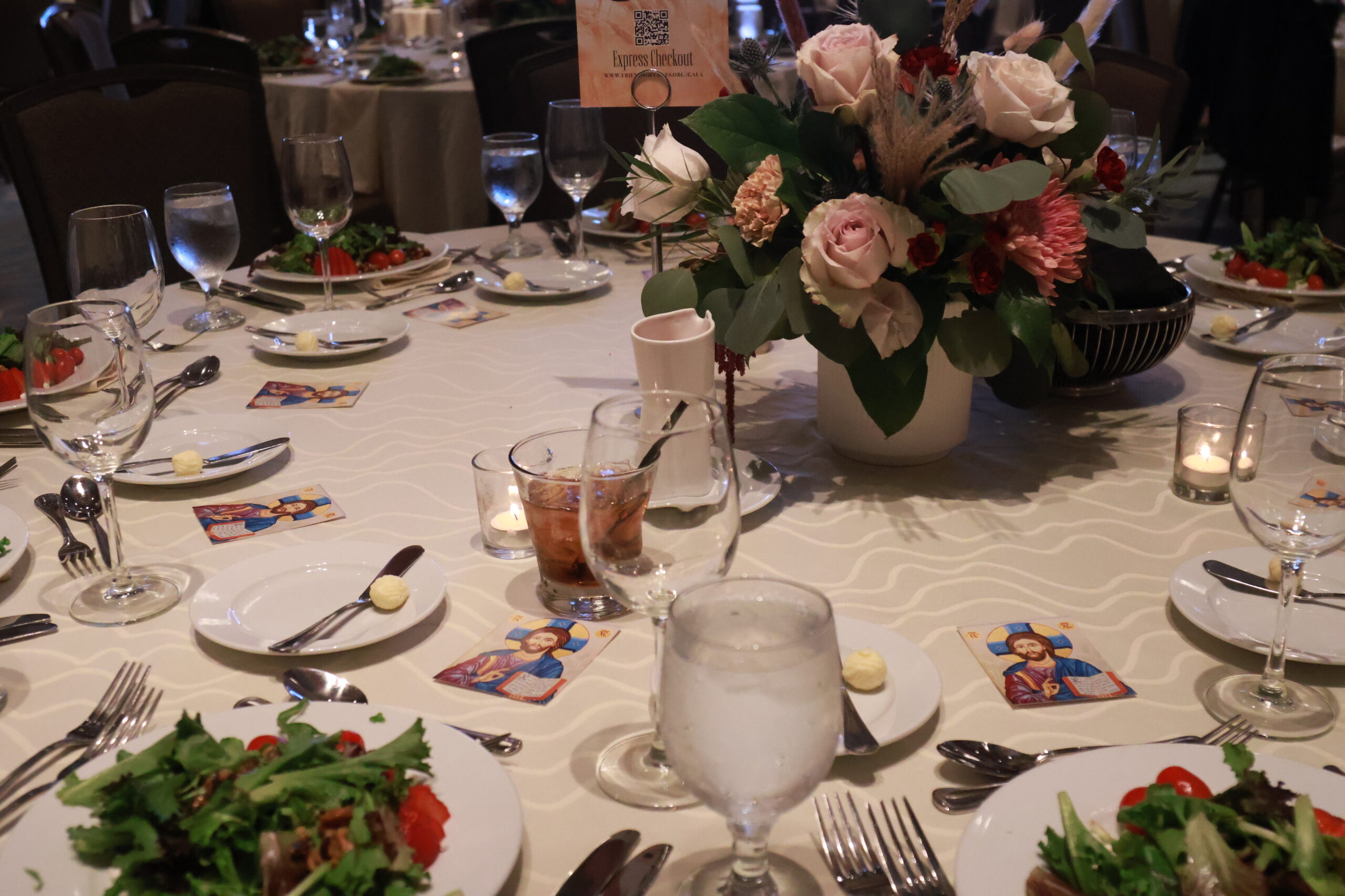 Gala 2025 table setting
